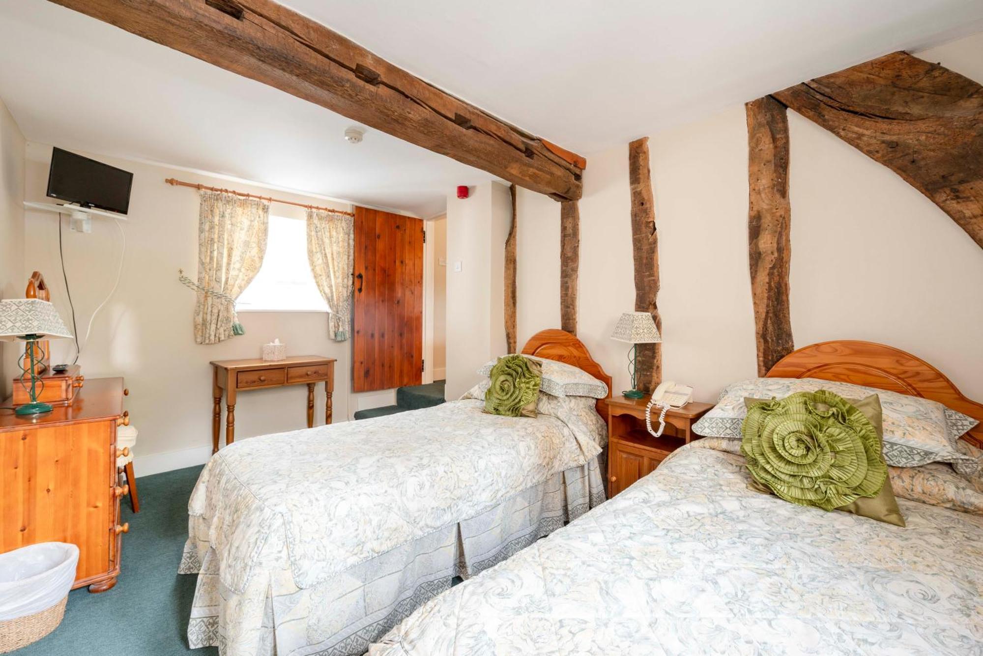 Gaskell Arms Hotel Мъч Уенлок Екстериор снимка