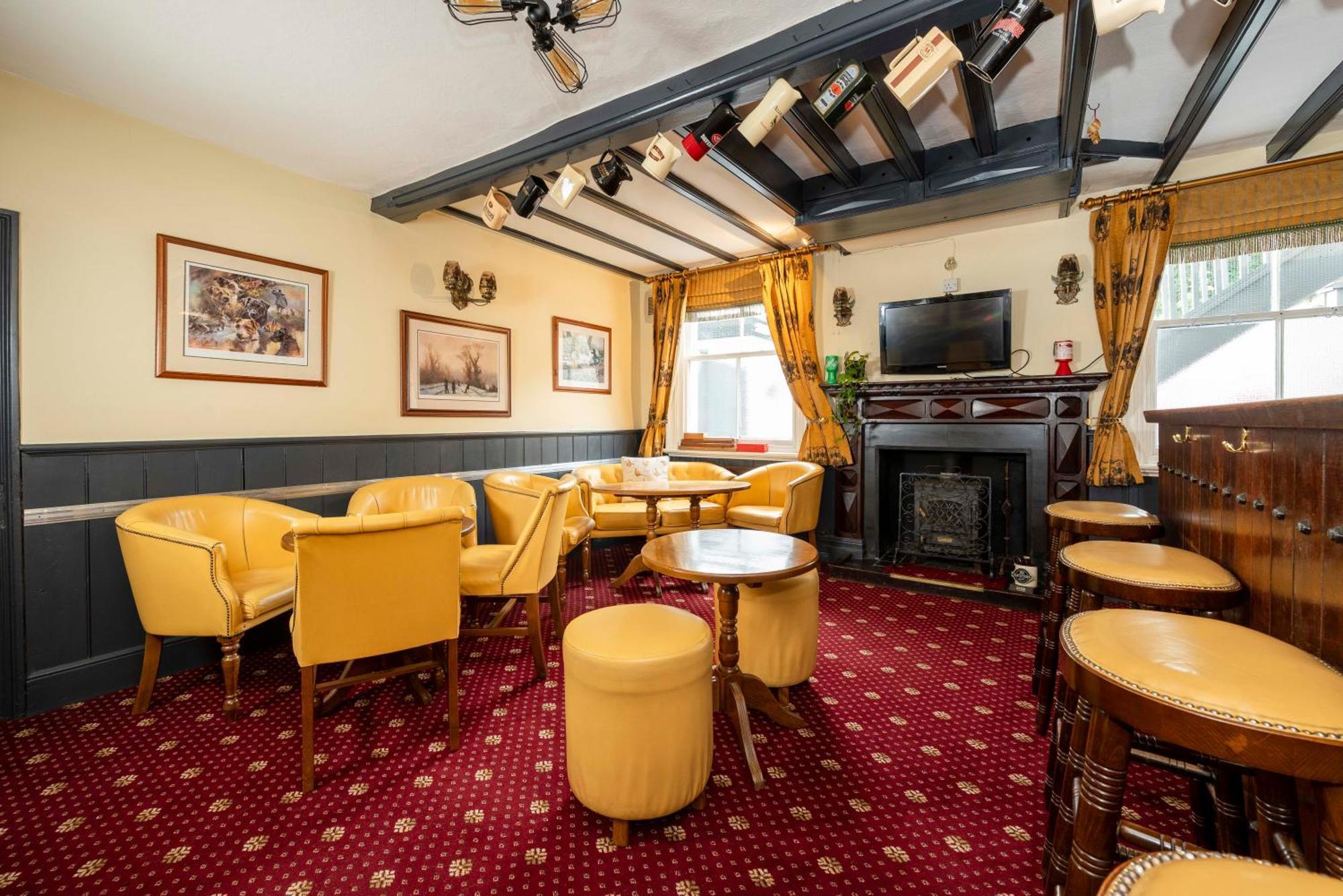 Gaskell Arms Hotel Мъч Уенлок Екстериор снимка